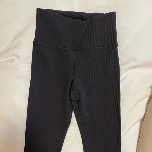 Ribbed Athleta leggings - Picture 2 of 4